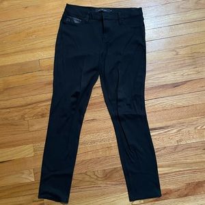 Calvin Klein skinny leg black pants size 10 66% rayon